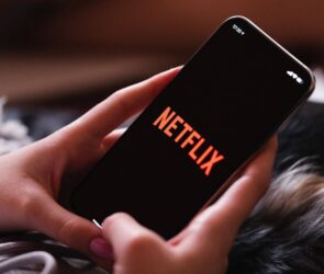 Netflix Ends Password Sharing in India image